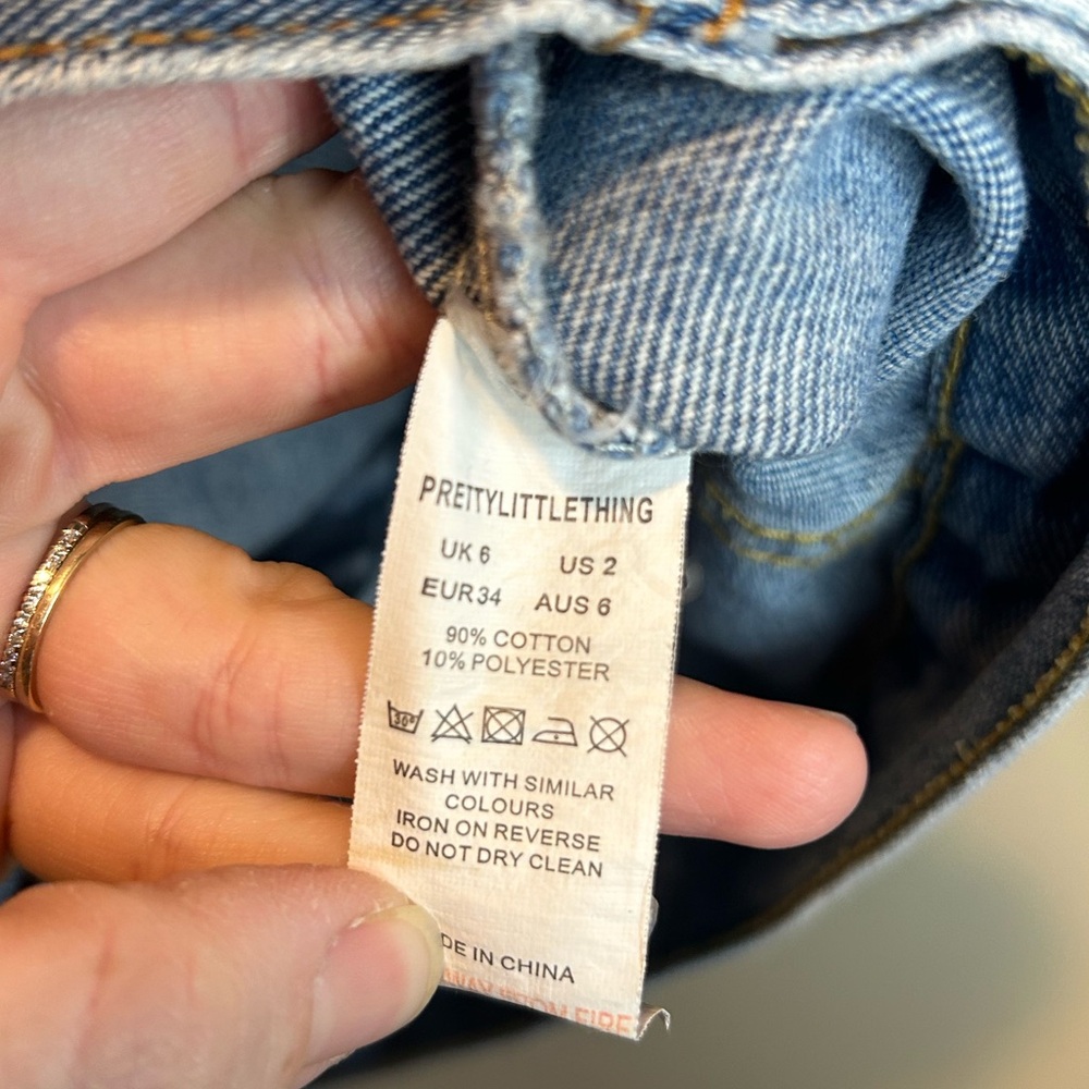 PrettyLittleThing Oversized Denim Jacket Sz 2 - Picture 8 of 9